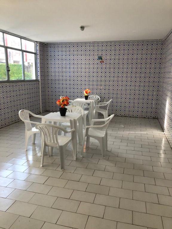 Apartamento à venda com 2 quartos, 71m² - Foto 11