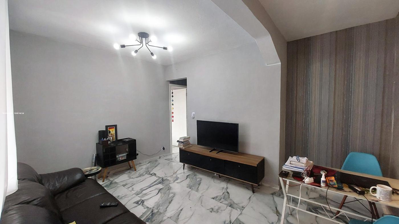 Casa à venda com 2 quartos, 180m² - Foto 4