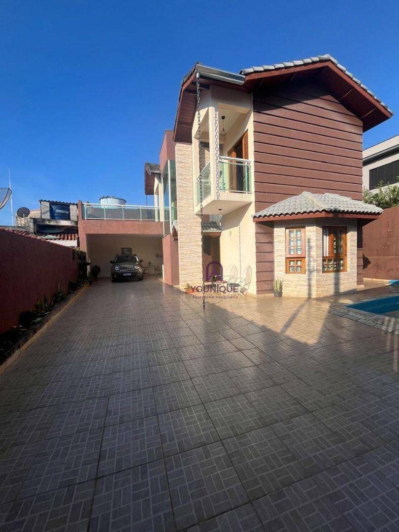 Casa à venda com 3 quartos, 1556m² - Foto 6