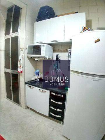 Apartamento à venda com 2 quartos, 64m² - Foto 9