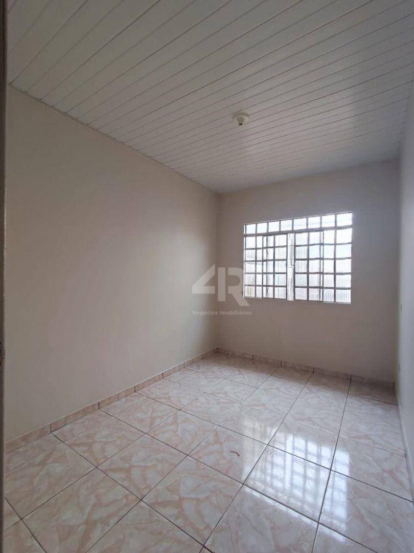 Casa à venda com 2 quartos, 68m² - Foto 6