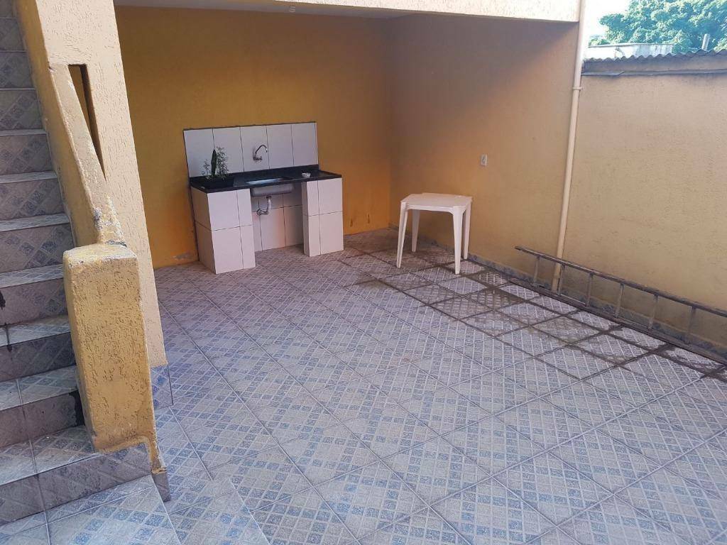 Sobrado à venda com 4 quartos, 180m² - Foto 6