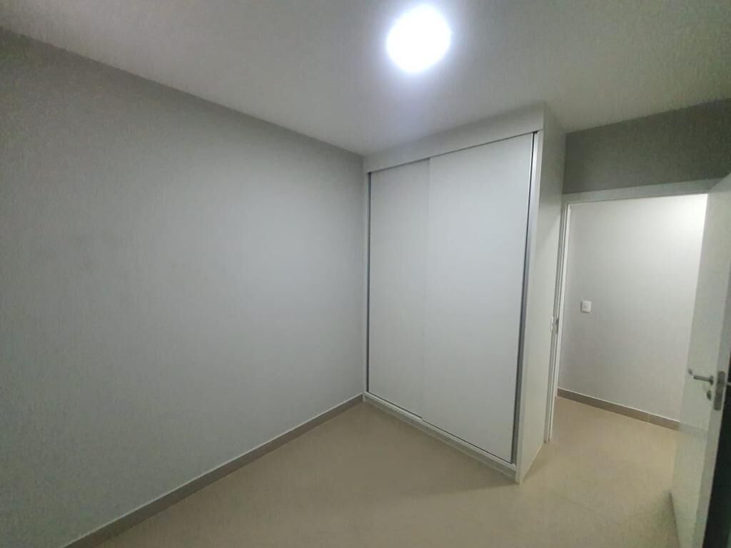 Apartamento para alugar com 3 quartos, 67m² - Foto 4