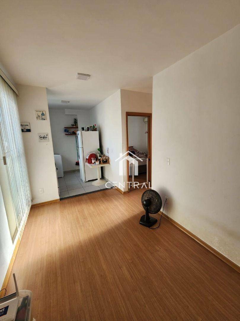 Apartamento à venda com 2 quartos, 48m² - Foto 12