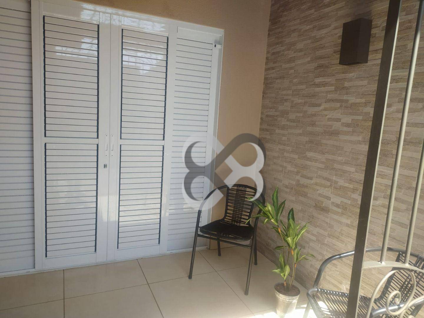 Casa à venda com 3 quartos, 280m² - Foto 4