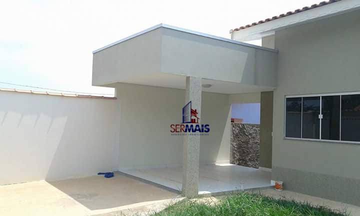 Casa à venda com 3 quartos, 100m² - Foto 1