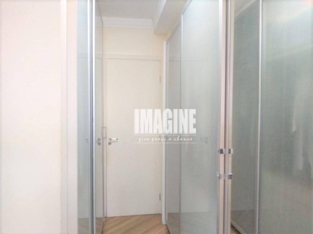 Apartamento à venda com 3 quartos, 151m² - Foto 17