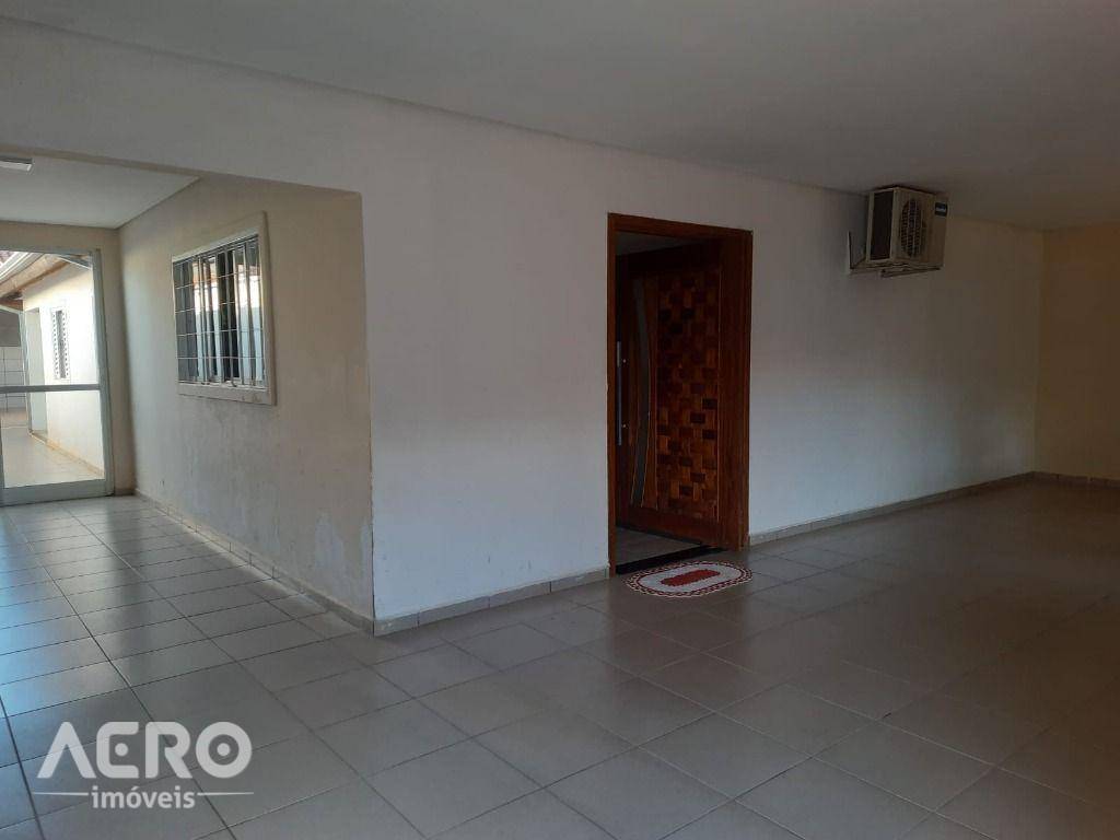 Casa à venda com 3 quartos, 173m² - Foto 3