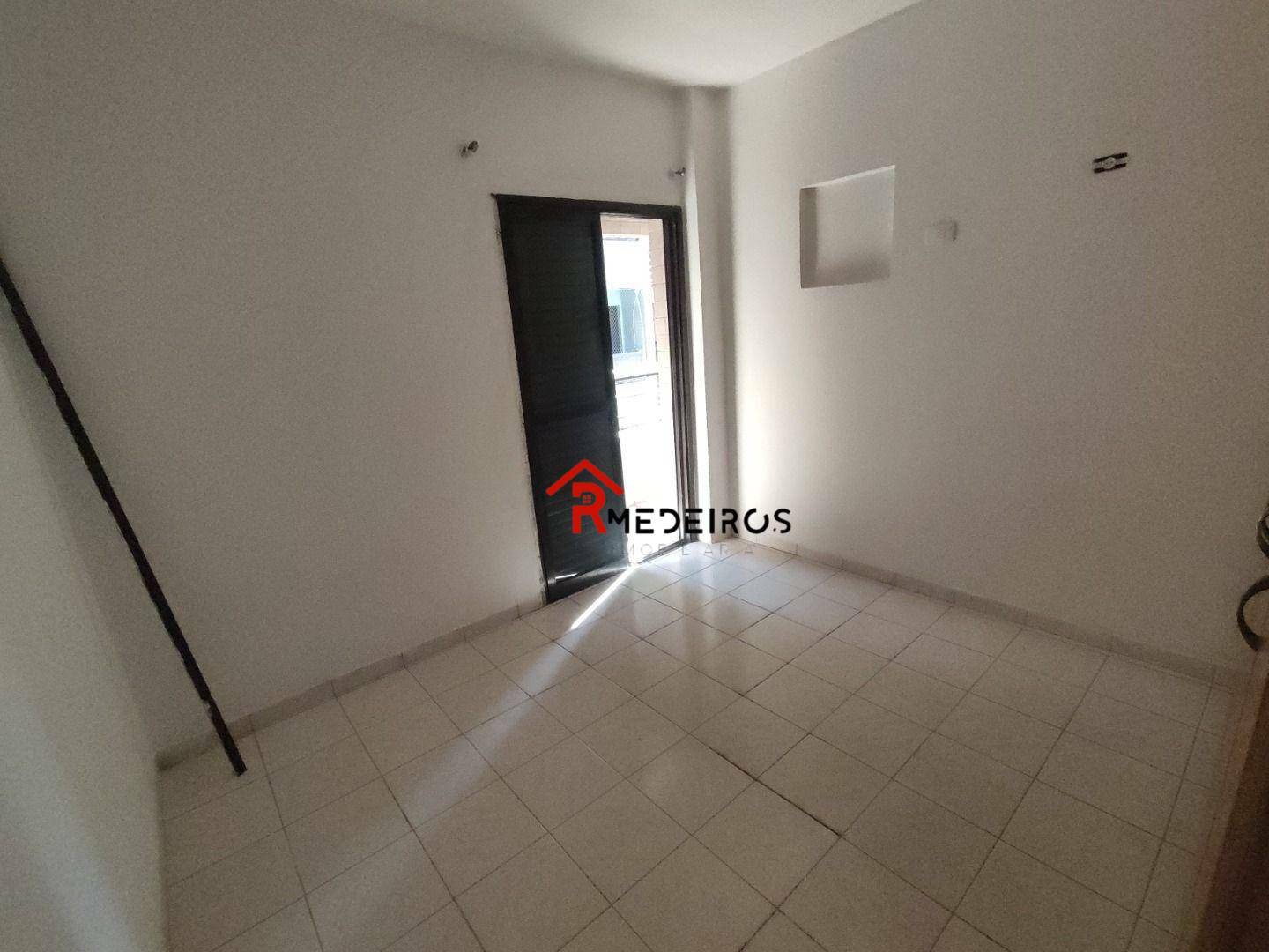 Apartamento à venda com 2 quartos, 67m² - Foto 9