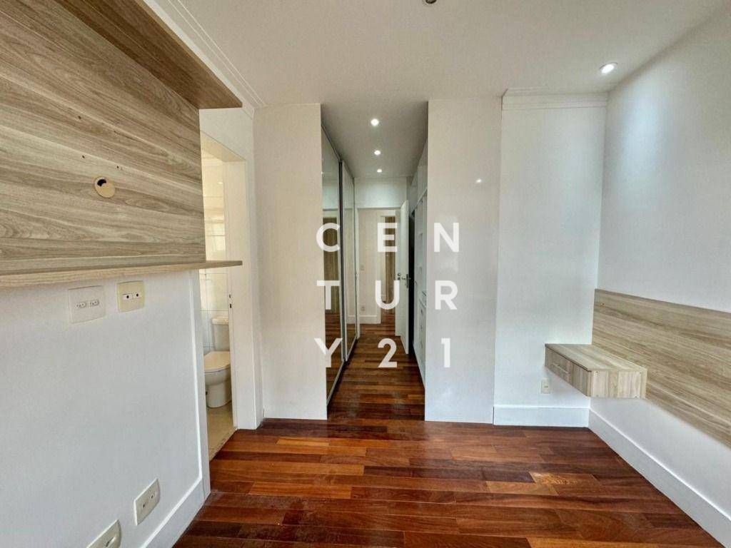 Apartamento à venda com 3 quartos, 117m² - Foto 10