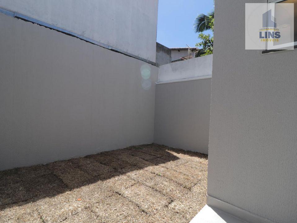 Casa à venda com 2 quartos, 70m² - Foto 16