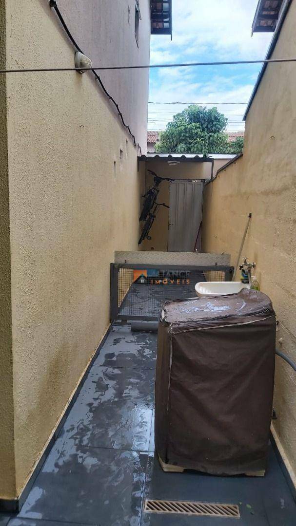 Sobrado à venda com 2 quartos, 100m² - Foto 12