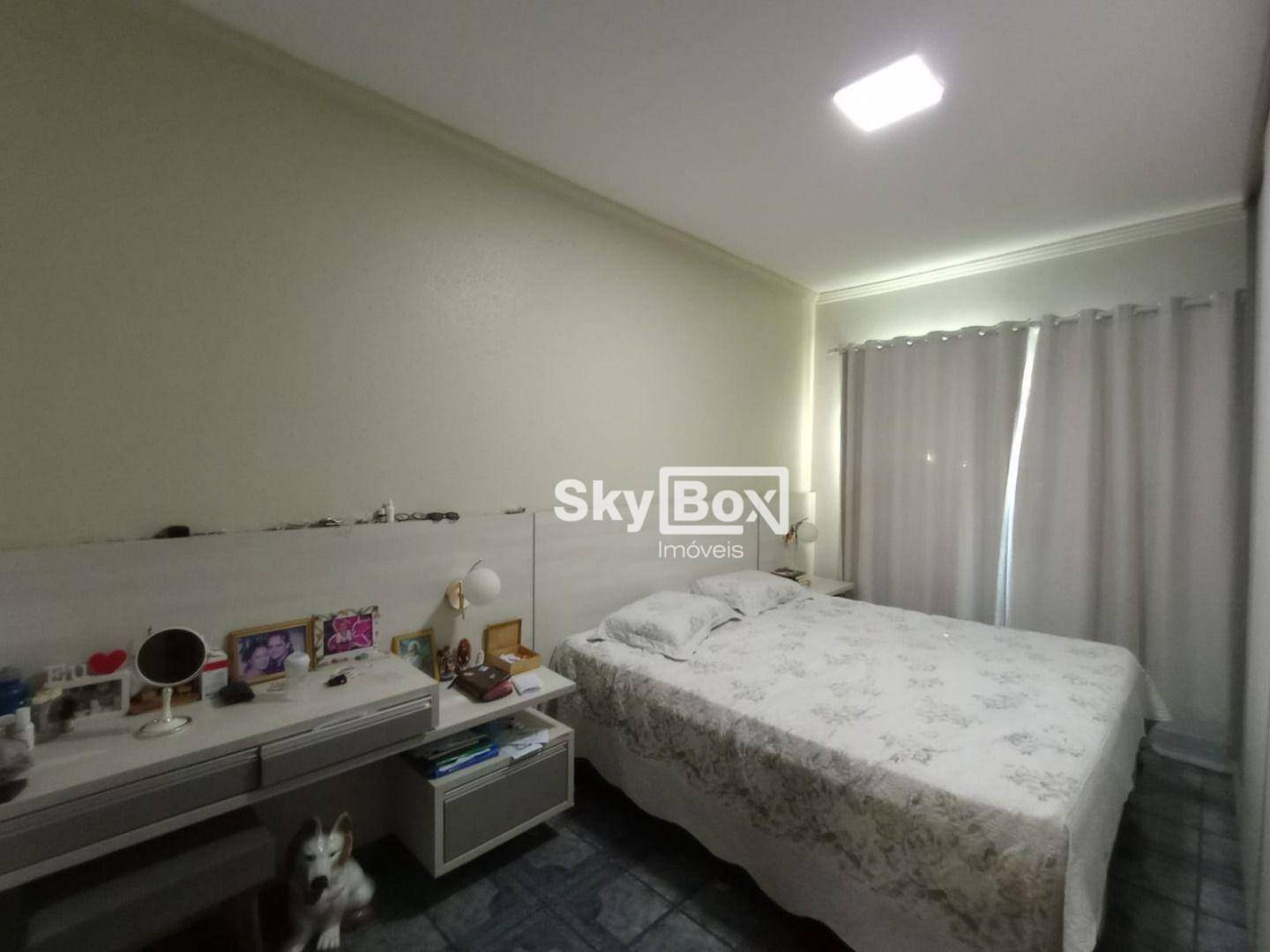 Casa à venda com 3 quartos, 208m² - Foto 17