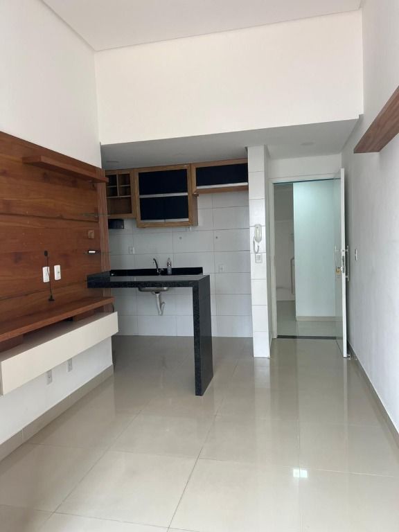 Apartamento à venda com 1 quarto, 33m² - Foto 12