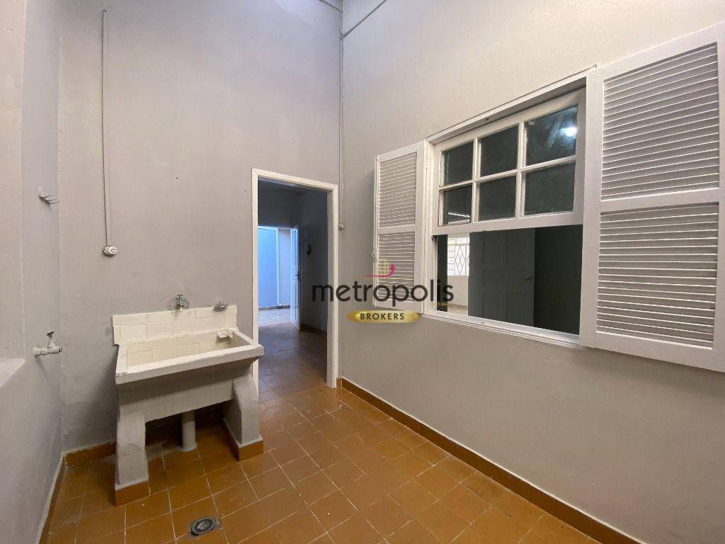 Casa para alugar com 2 quartos, 80m² - Foto 29