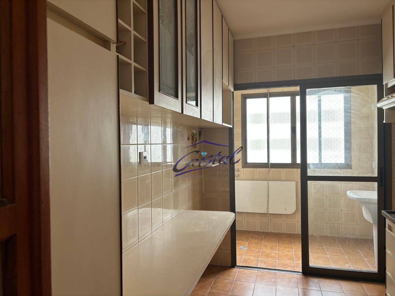 Apartamento à venda com 2 quartos, 70m² - Foto 5