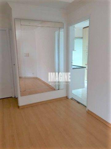 Apartamento à venda com 2 quartos, 55m² - Foto 2