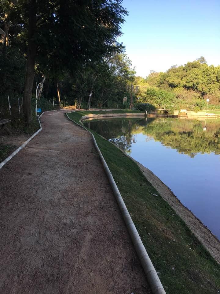 Casa de Condomínio para alugar com 4 quartos, 350m² - Foto 47