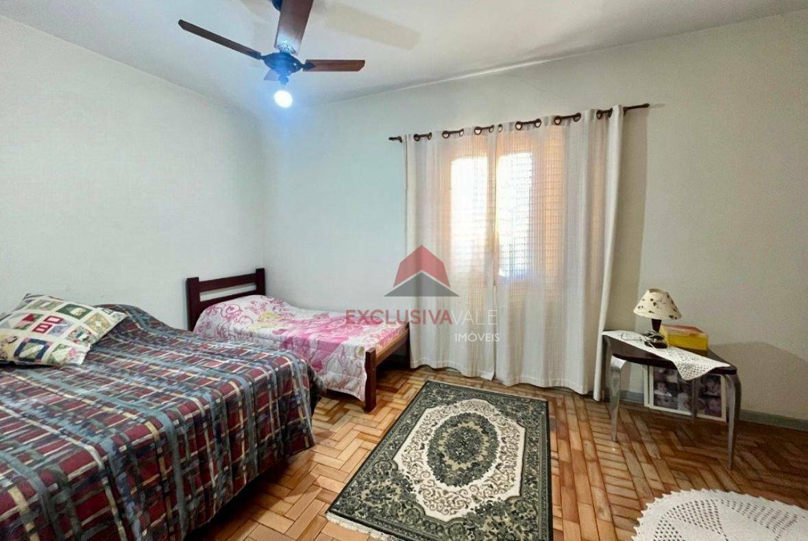 Casa à venda com 5 quartos, 320m² - Foto 27