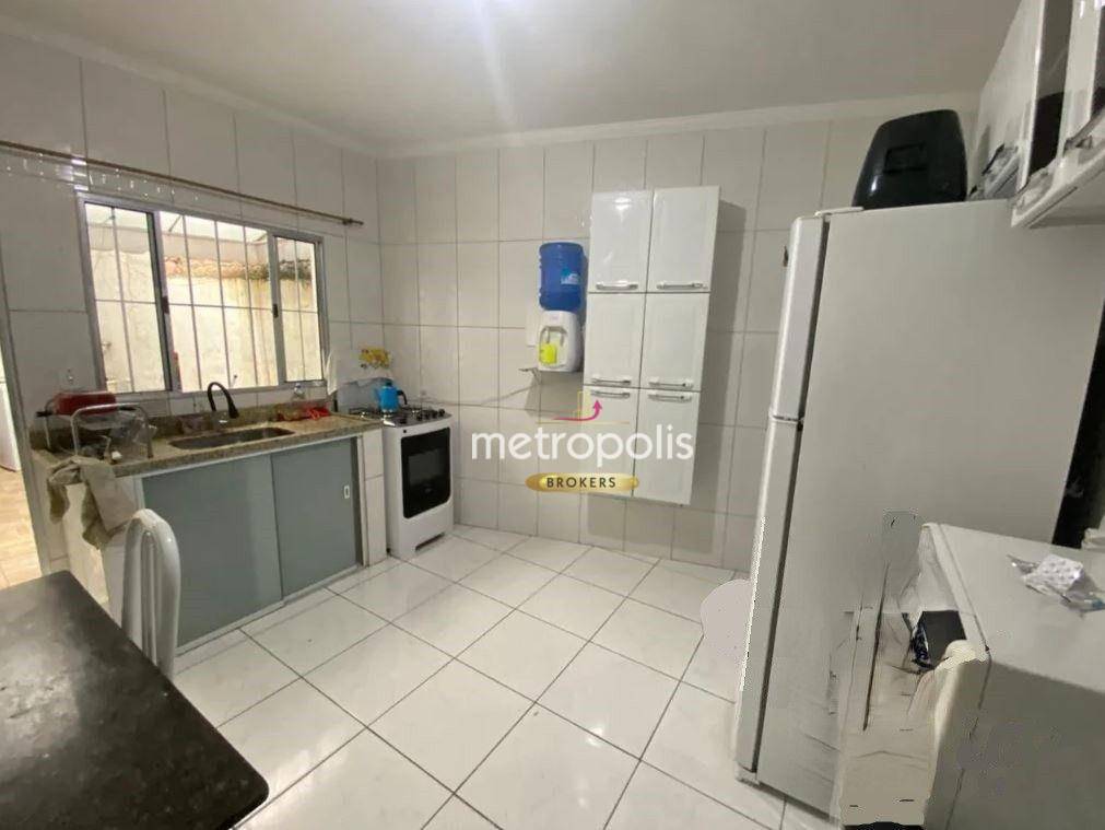 Casa à venda com 3 quartos, 210m² - Foto 5