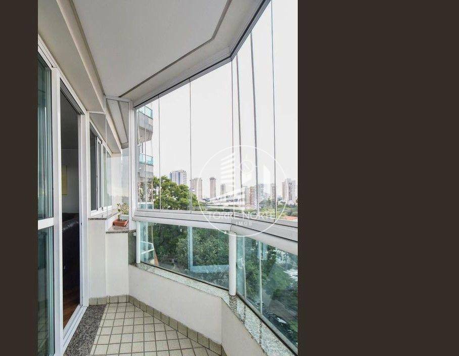 Apartamento à venda com 3 quartos, 143m² - Foto 29