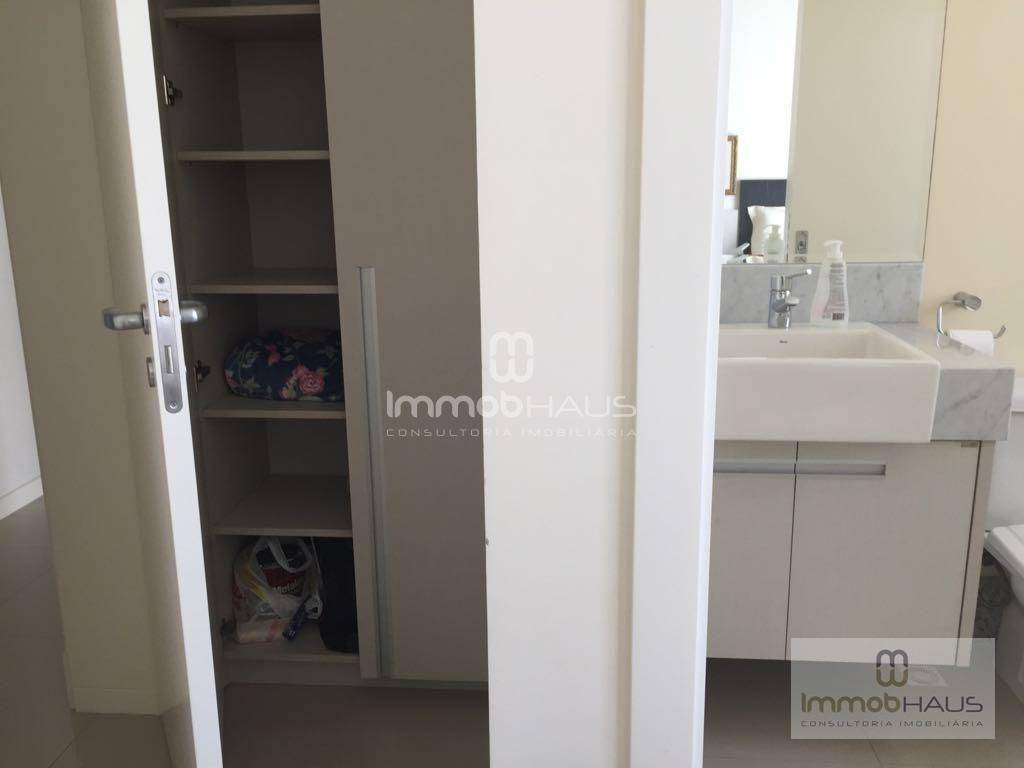 Apartamento à venda com 3 quartos, 130m² - Foto 8