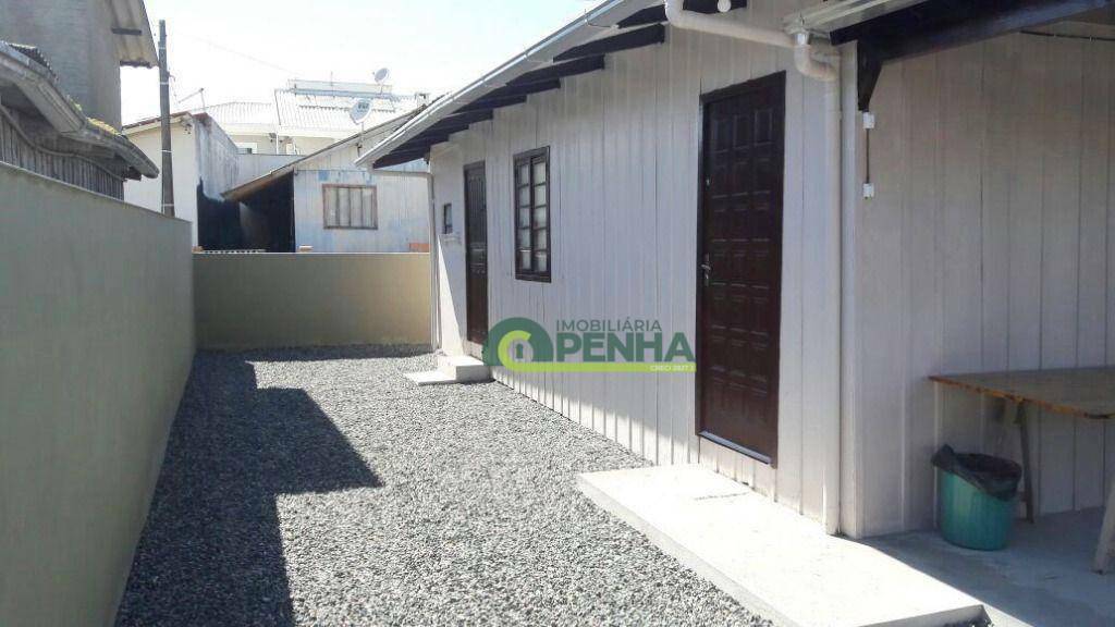 Casa à venda com 5 quartos, 164m² - Foto 5