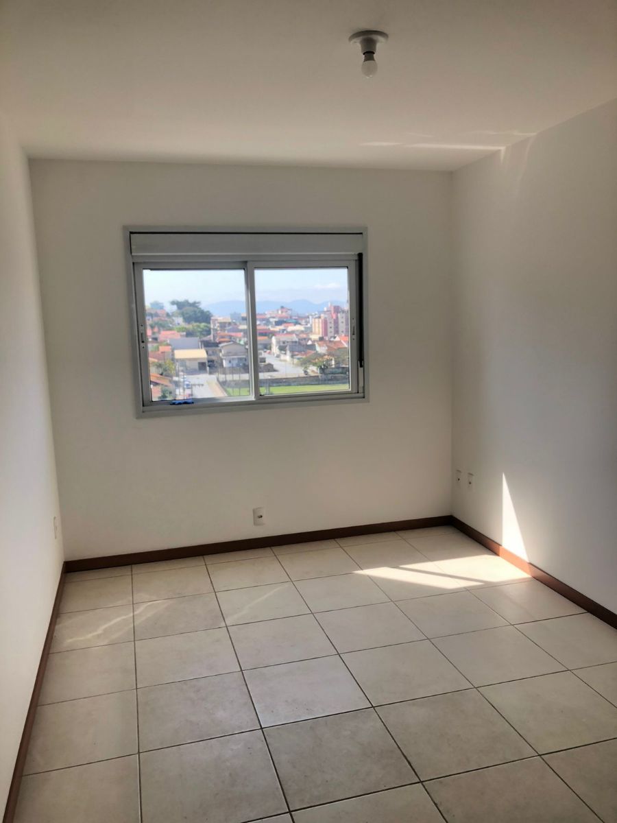 Apartamento à venda com 2 quartos, 67m² - Foto 10