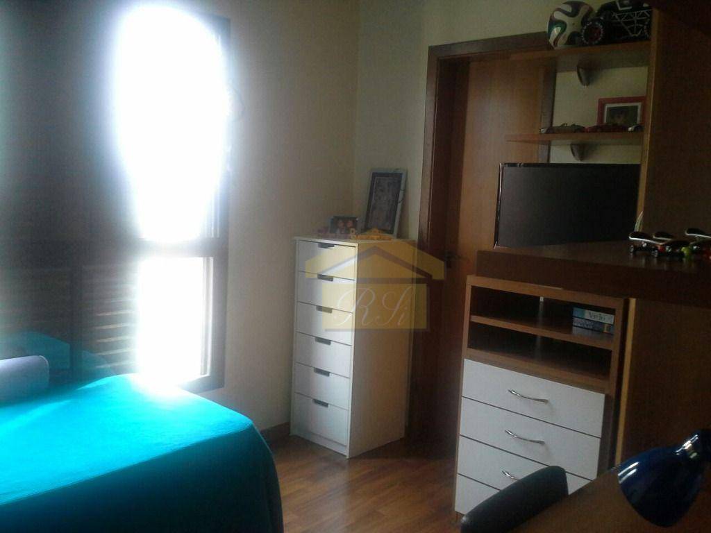 Apartamento à venda com 3 quartos, 150m² - Foto 17