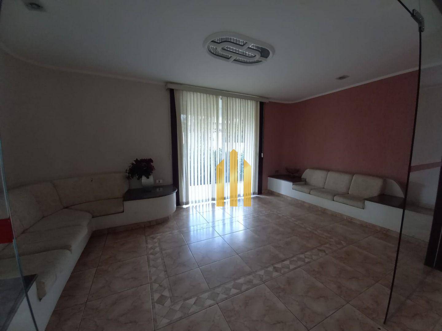 Apartamento para alugar com 3 quartos, 90m² - Foto 1