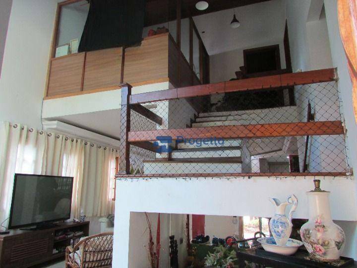 Casa de Condomínio à venda com 4 quartos, 360m² - Foto 2