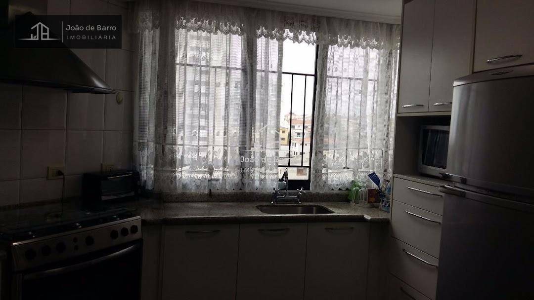 Apartamento à venda com 4 quartos, 255m² - Foto 9