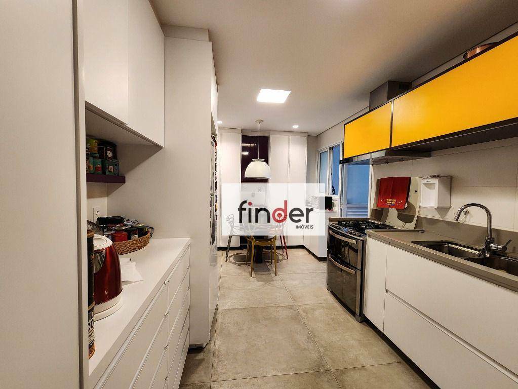 Apartamento à venda com 4 quartos, 226m² - Foto 35