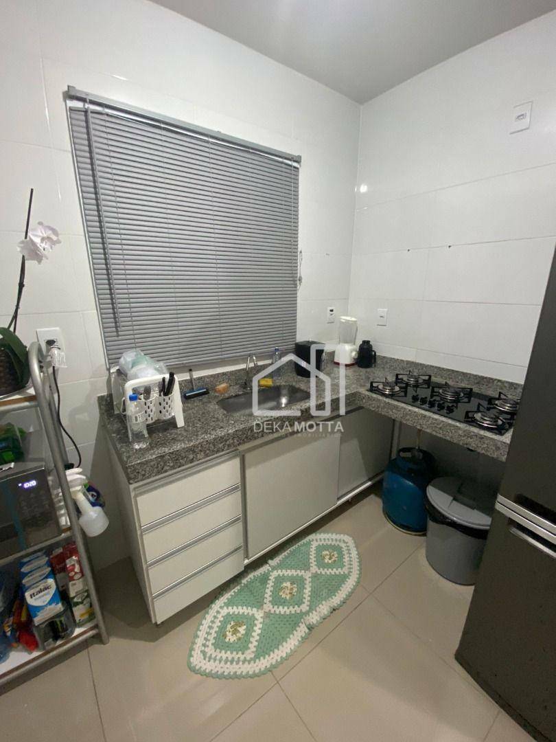 Apartamento à venda com 2 quartos, 76m² - Foto 1