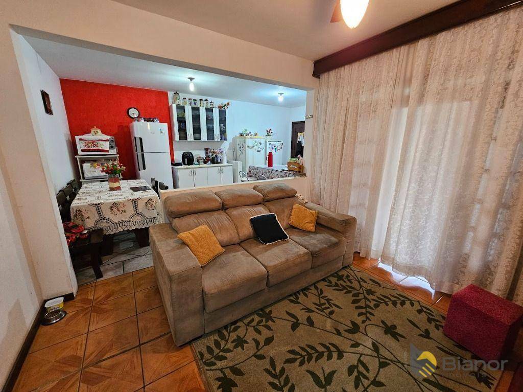 Casa à venda com 3 quartos, 200m² - Foto 11