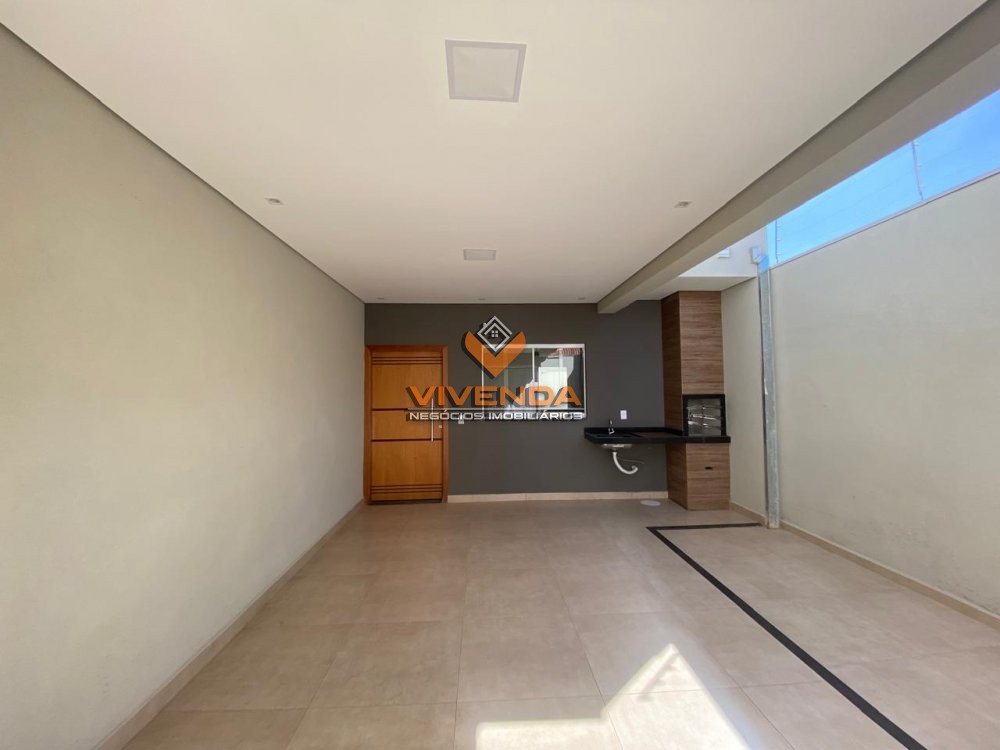 Casa à venda com 3 quartos, 140m² - Foto 1