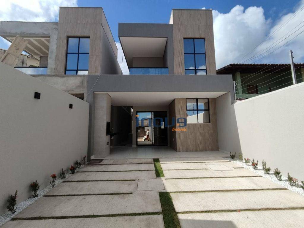 Casa à venda com 3 quartos, 153m² - Foto 1