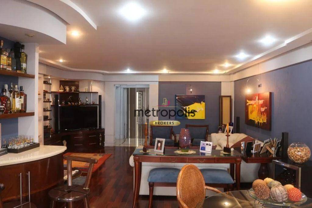 Apartamento à venda com 3 quartos, 208m² - Foto 1