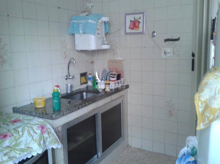 Apartamento à venda com 3 quartos, 80m² - Foto 4