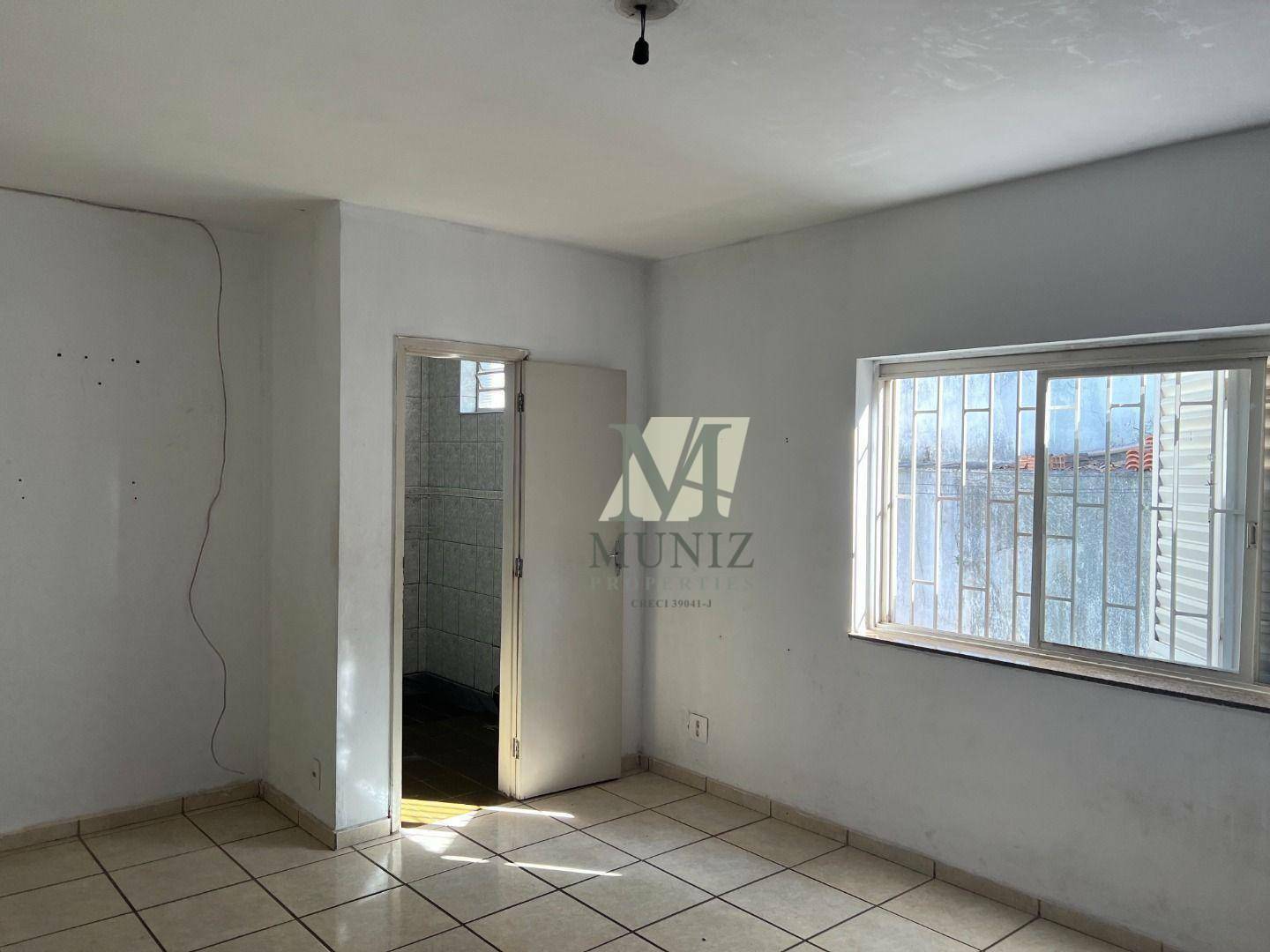 Casa à venda com 4 quartos, 230m² - Foto 28