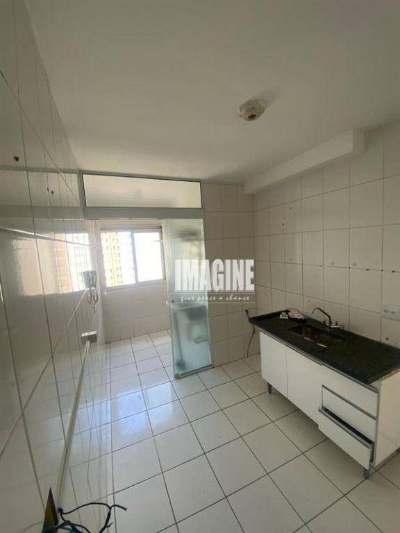 Apartamento à venda com 2 quartos, 50m² - Foto 6