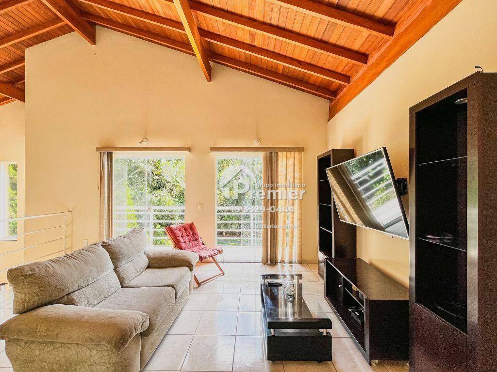 Casa de Condomínio à venda com 4 quartos, 215m² - Foto 8