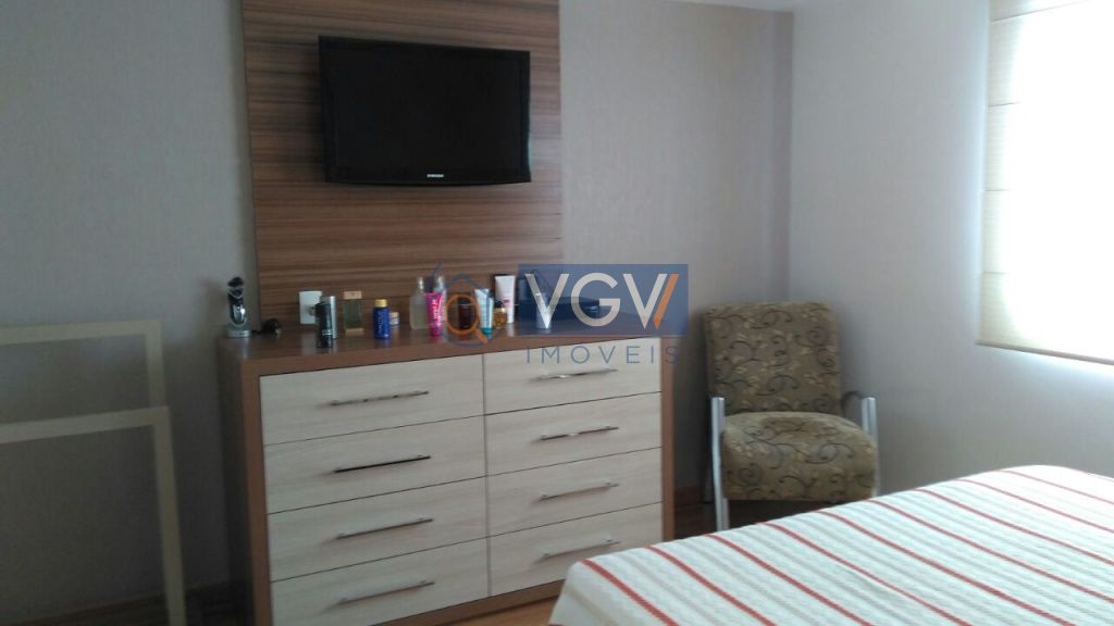 Apartamento à venda com 3 quartos, 192m² - Foto 14