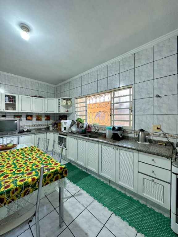 Casa à venda com 3 quartos, 169m² - Foto 33