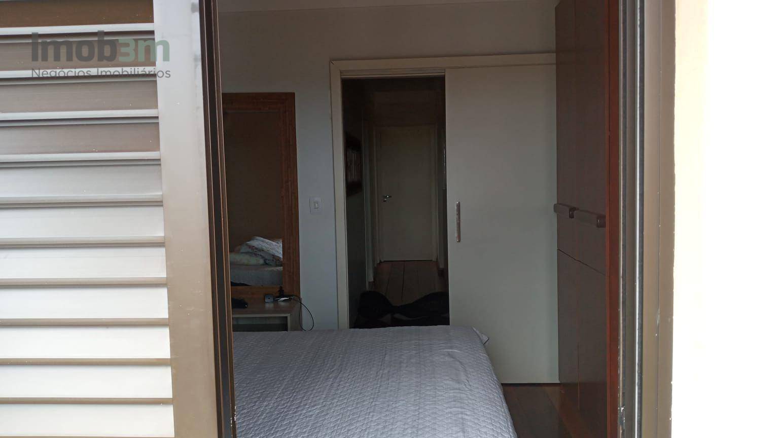 Apartamento à venda com 4 quartos, 190m² - Foto 25