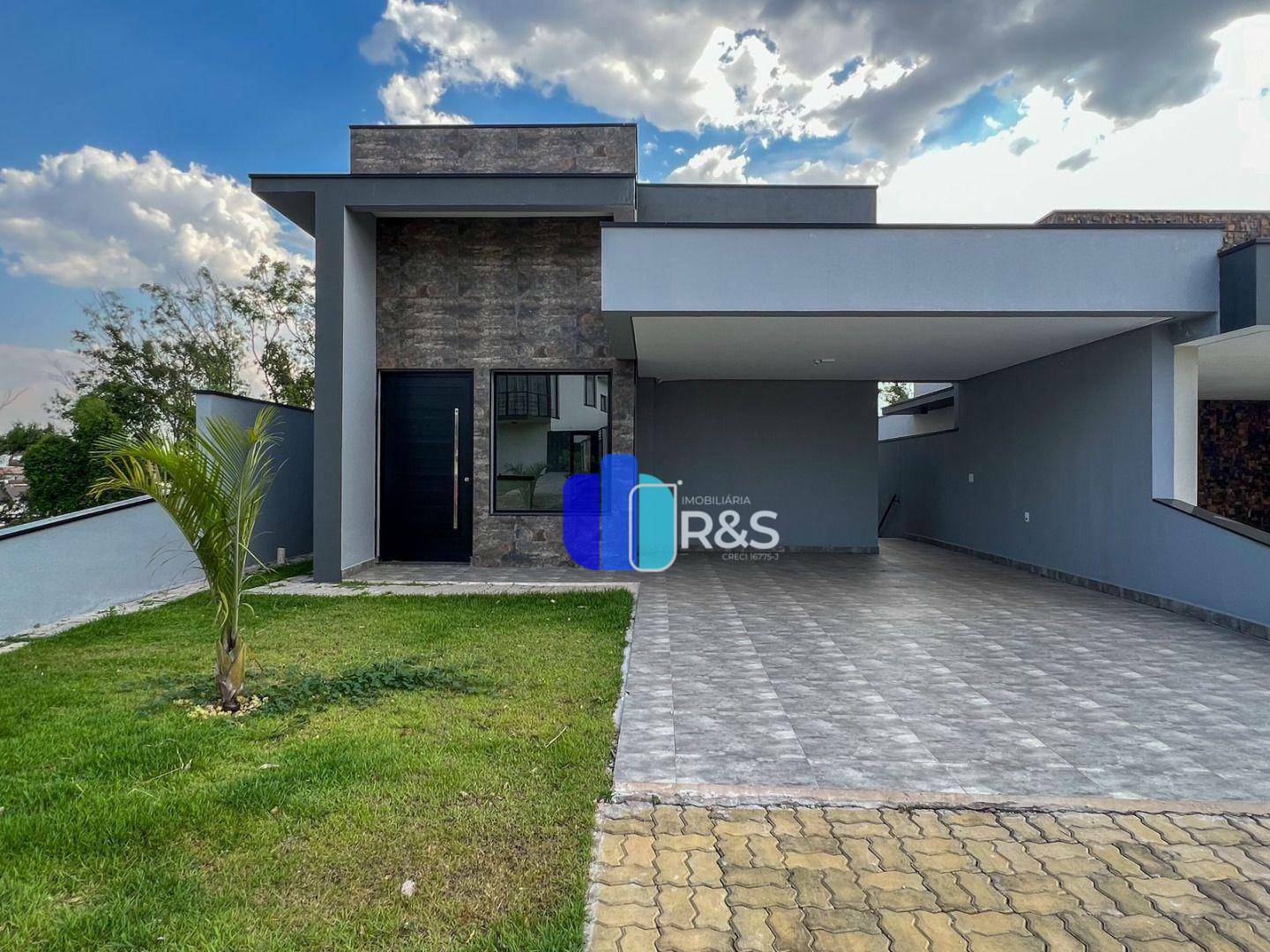 Casa de Condomínio à venda com 3 quartos, 325m² - Foto 1