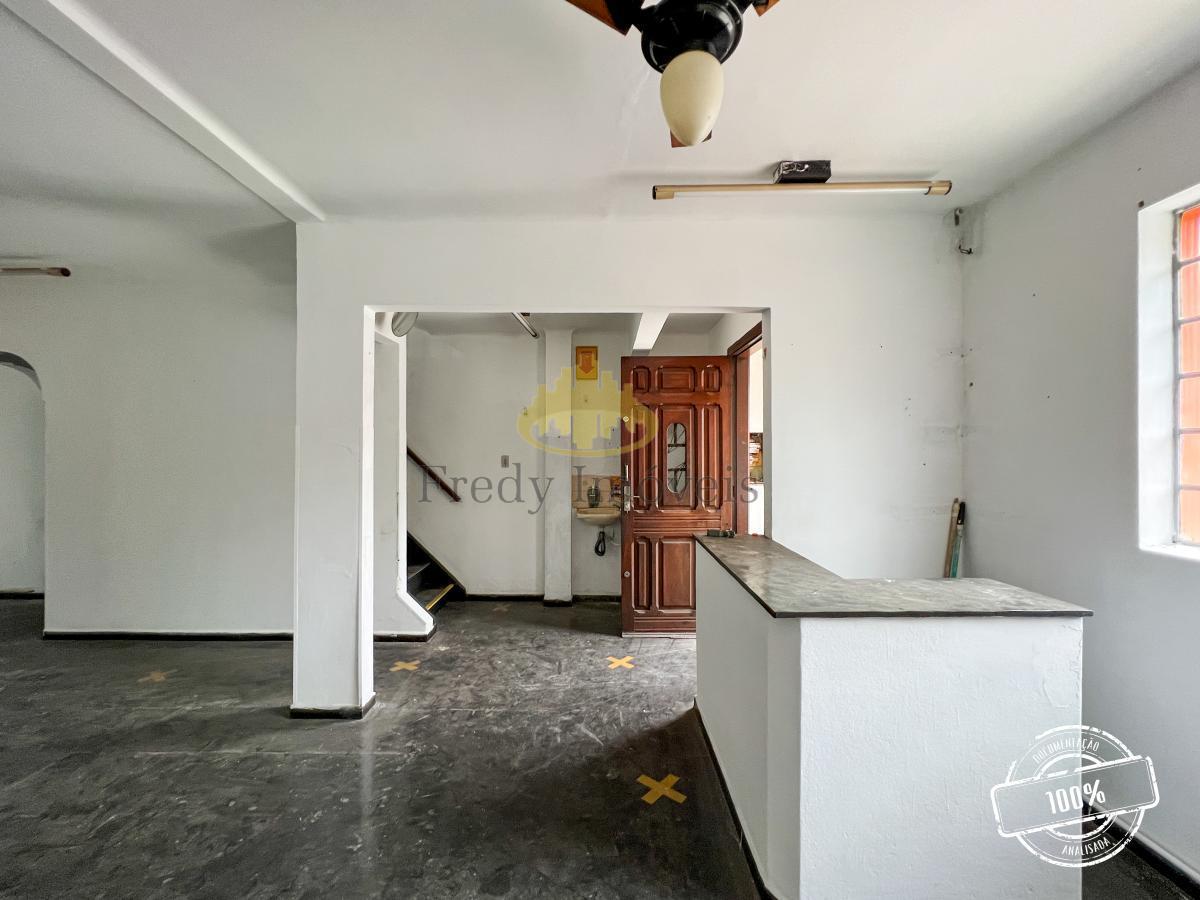 Casa à venda com 2 quartos, 195m² - Foto 5