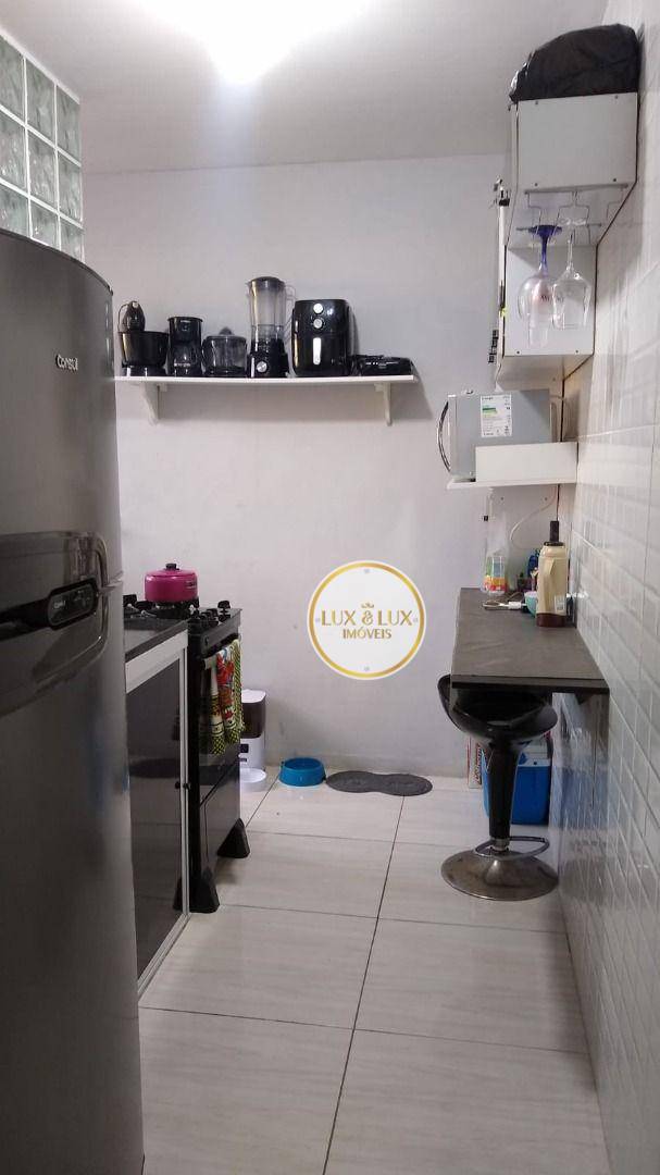 Apartamento à venda com 2 quartos, 60m² - Foto 12