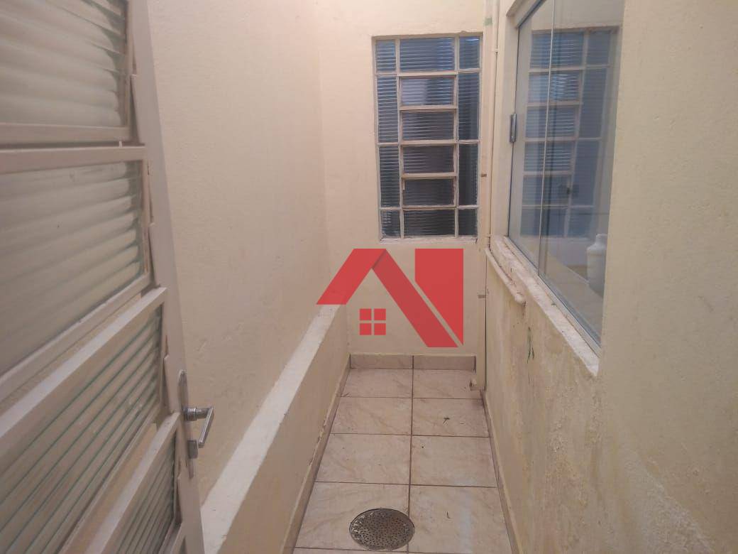 Casa à venda com 3 quartos, 350m² - Foto 18