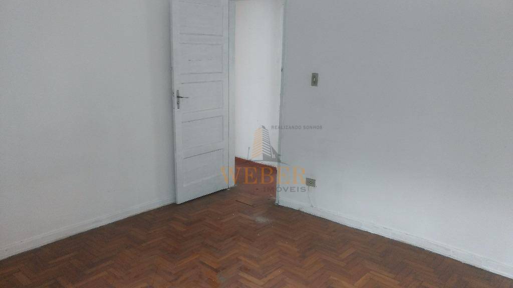 Casa à venda com 2 quartos, 150m² - Foto 8